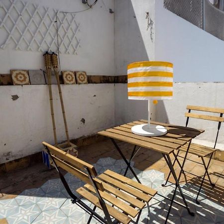 Rentalsevilla Feria Duplex Con Terraza Eksteriør billede