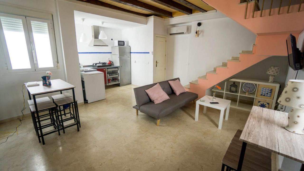 Rentalsevilla Feria Duplex Con Terraza Eksteriør billede
